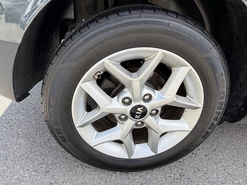 Used 2021 Kia Soul S FWD image 17