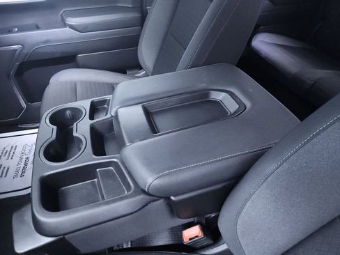 Used 2024 Chevrolet Silverado 1500 LT image 18