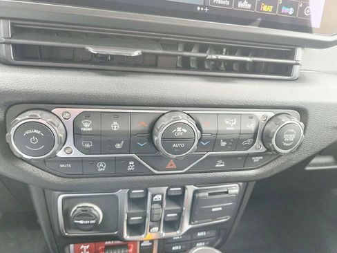 New 2026 Jeep Gladiator Willys image 26