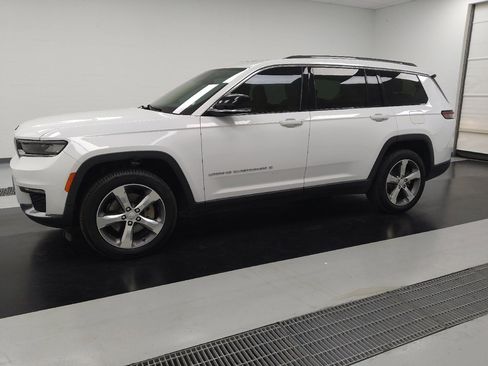 Used 2021 Jeep Grand Cherokee L Limited w/ Trailer Tow Group (B) image 2