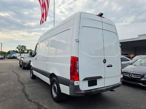 Used 2021 Mercedes-Benz Sprinter 2500 image 7