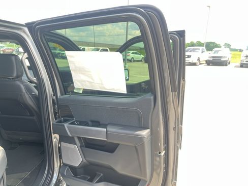 New 2025 Ford F150 Lariat w/ Equipment Group 501A Mid image 32