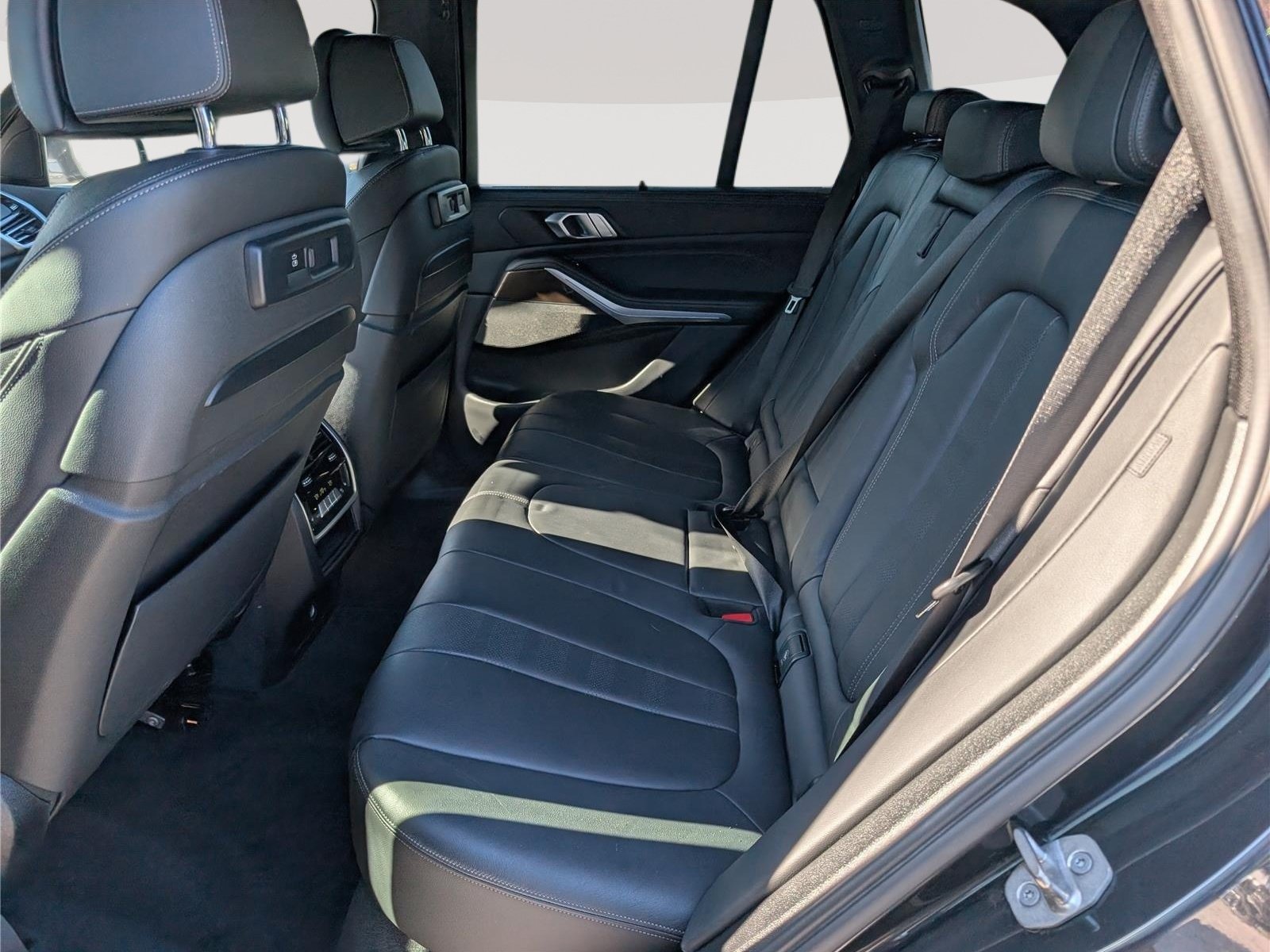 Used 2021 BMW X5 xDrive45e AWD/4WD image 16