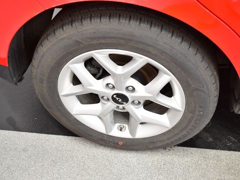 Used 2025 Kia Soul LX w/ LX Technology Package image 37