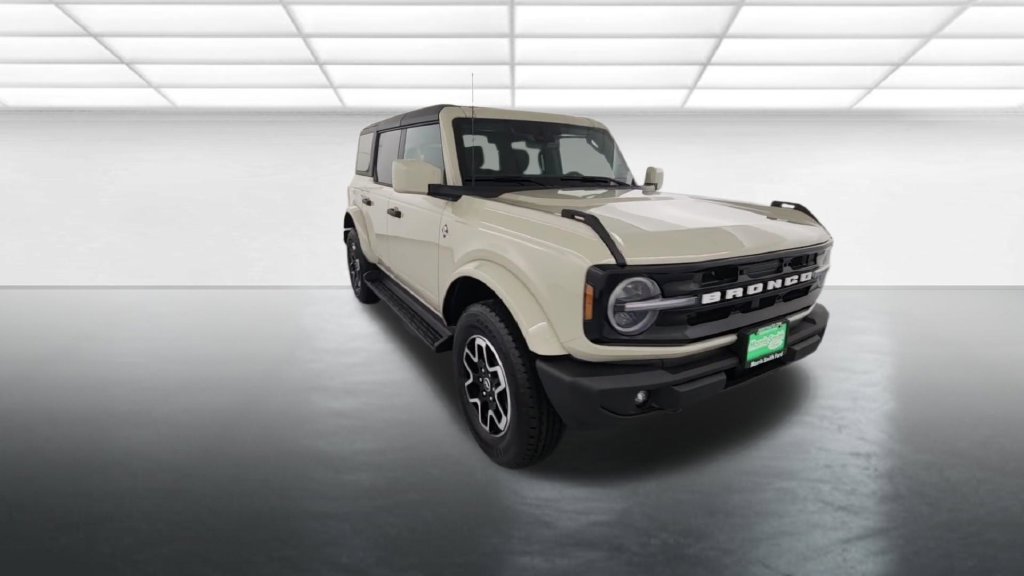 New 2026 Ford Bronco Outer Banks AWD/4WD image 9
