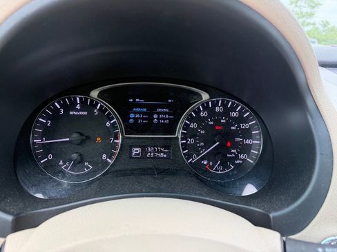 Used 2013 Nissan Altima 2.5 SV w/ 2.5SV Convenience Pkg FWD image 18