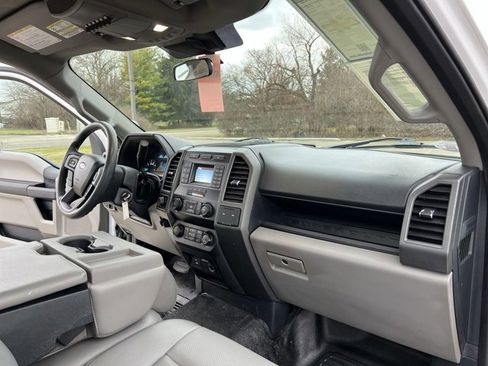Used 2022 Ford F350 XL w/ Power Equipment Group image 26
