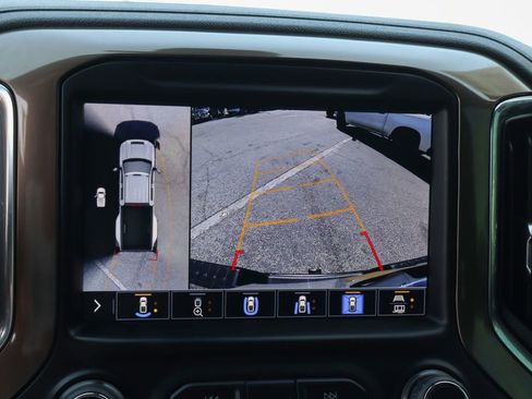 Used 2022 Chevrolet Silverado 3500 High Country image 42