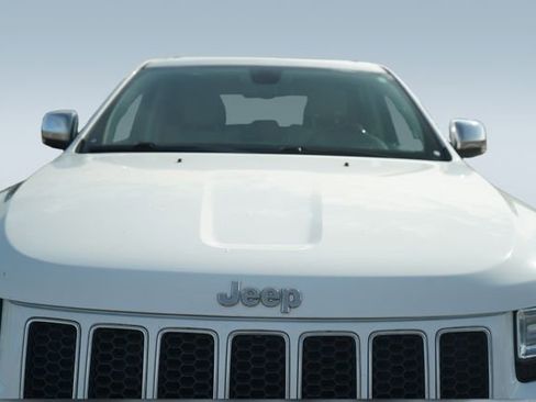 Used 2015 Jeep Grand Cherokee Overland w/ Trailer Tow Group IV image 38