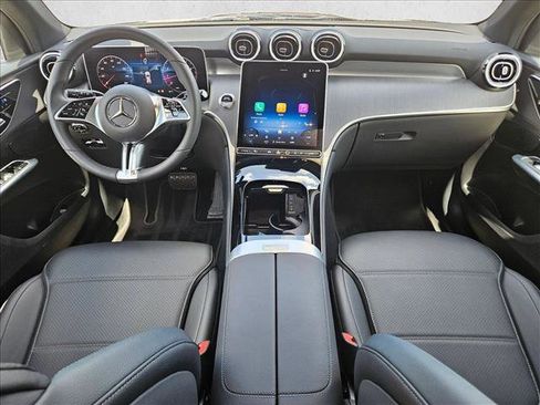 Certified 2026 Mercedes-Benz GLC 300 image 17