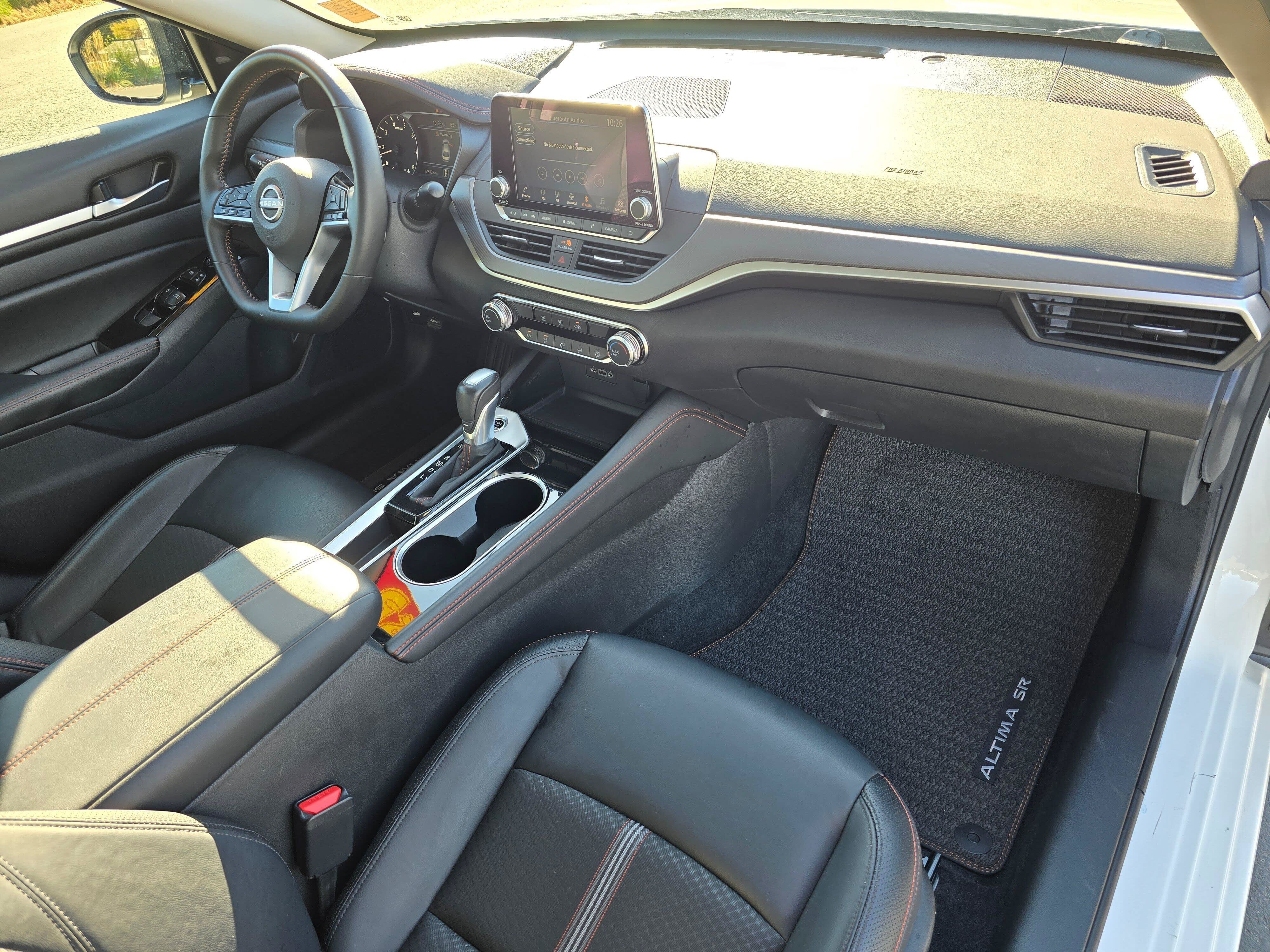 Used 2025 Nissan Altima 2.5 SR FWD image 11
