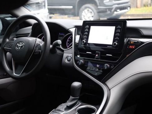 Used 2024 Toyota Camry LE image 34