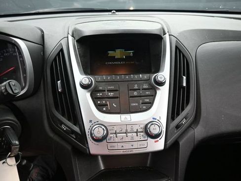 Used 2017 Chevrolet Equinox LT w/ Convenience Package FWD image 14