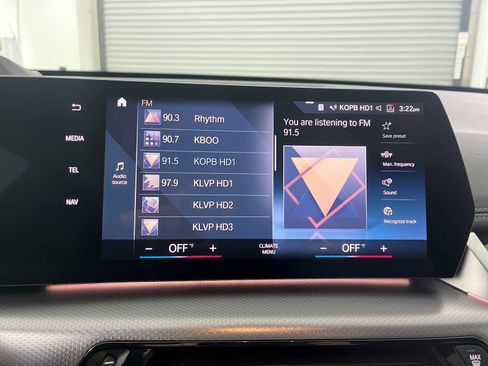 Used 2023 BMW X1 xDrive28i w/ Premium Package image 12