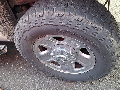 Used 2019 RAM 2500 Big Horn image 5