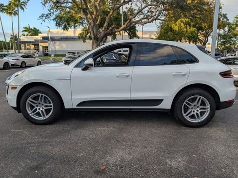 Used 2018 Porsche Macan image 8