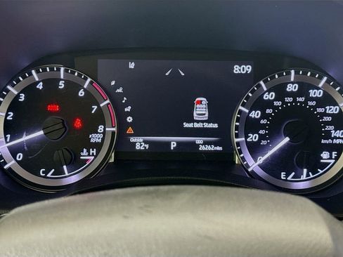 Used 2023 Toyota Highlander L FWD image 13