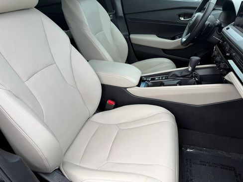 Certified 2025 Honda Accord Touring image 14