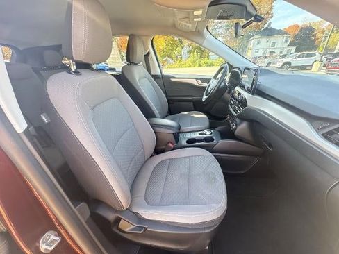 Used 2021 Ford Escape SE w/ Cold Weather Package image 29