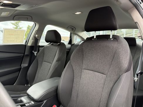 Used 2025 Honda Accord LX image 8