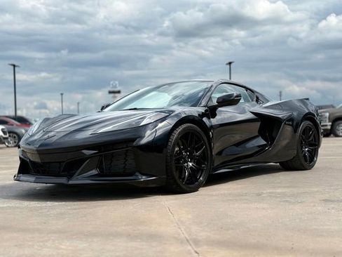 Used 2026 Chevrolet Corvette Z06 RWD image 4
