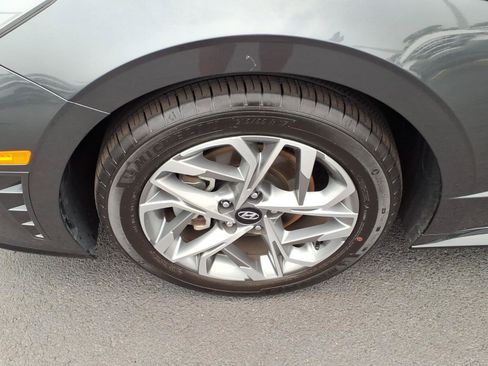 Used 2023 Hyundai Sonata SEL w/ Convenience Package FWD image 9