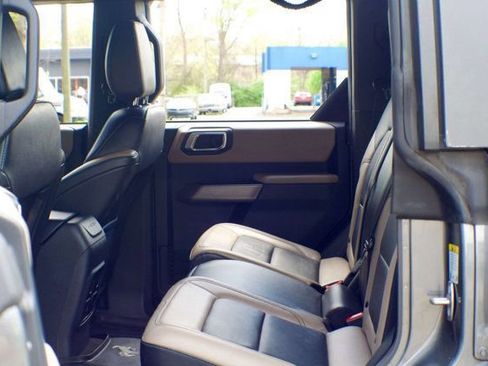 Used 2022 Ford Bronco Wildtrak image 49