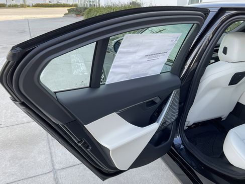 New 2026 BMW 530i w/ M Sport Package image 21