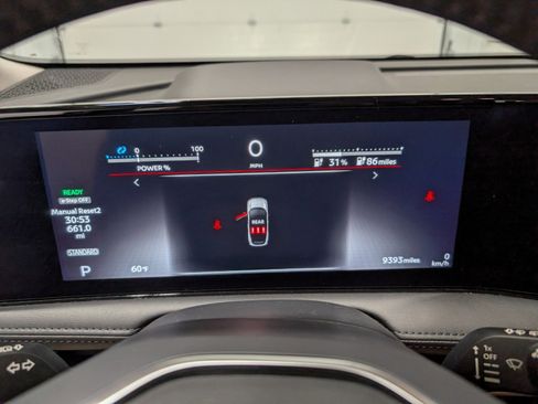 Used 2024 Nissan Ariya AWD image 15