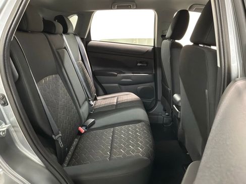 Used 2025 Mitsubishi Outlander Sport ES image 25