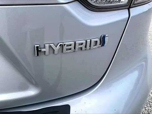 Used 2022 Toyota Corolla LE image 9