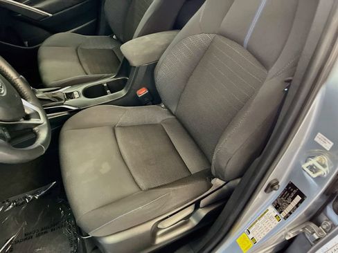 Used 2024 Toyota Corolla Cross AWD Hybrid image 19
