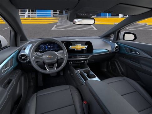 New 2026 Chevrolet Equinox EV LT image 15