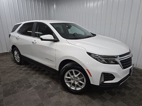 Used 2023 Chevrolet Equinox LT w/ Driver Convenience Package image 7