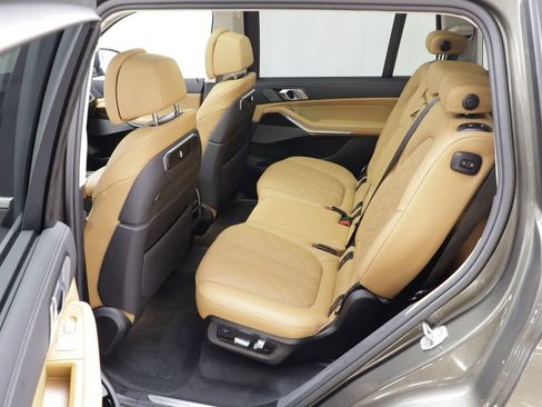 Certified 2026 BMW X7 xDrive40i image 15
