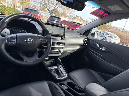 Used 2022 Hyundai Kona Limited AWD/4WD image 24