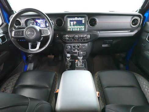 Used 2023 Jeep Wrangler Unlimited Sahara AWD/4WD image 12