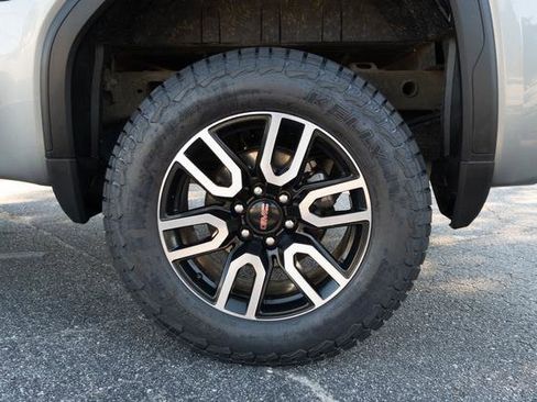 Used 2024 GMC Sierra 1500 AT4 w/ Technology Package image 41