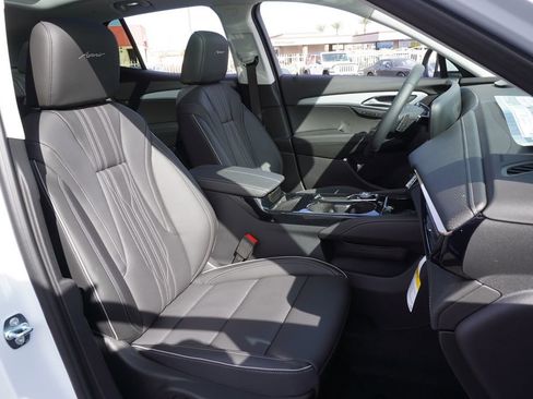 Certified 2026 Buick Envision Avenir image 12