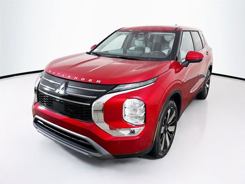 New 2026 Mitsubishi Outlander SE image 3
