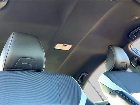 Used 2025 Toyota Camry SE FWD image 14