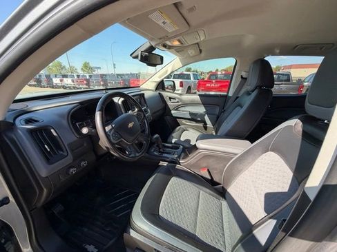 Used 2018 Chevrolet Colorado Z71 AWD/4WD image 14