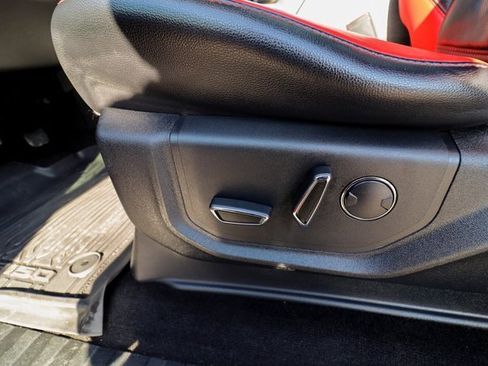 Used 2018 Ford F150 Lariat w/ Equipment Group 502A Luxury image 32