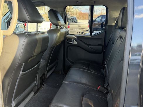 Used 2012 Nissan Frontier PRO-4X w/ Pro-4x Luxury Pkg image 9
