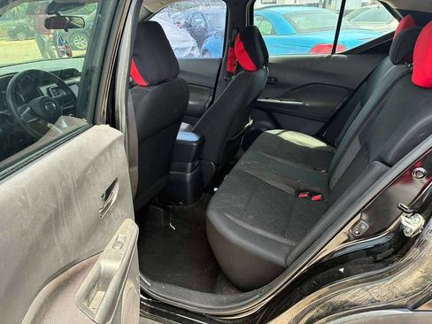 Used 2020 Nissan Kicks S FWD image 12