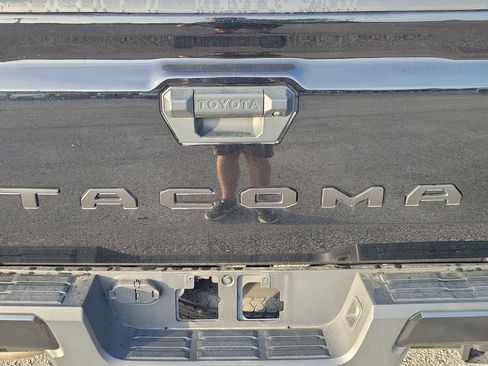 Used 2024 Toyota Tacoma SR5 image 18