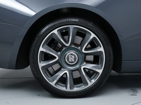Used 2021 Rolls-Royce Wraith RWD image 38