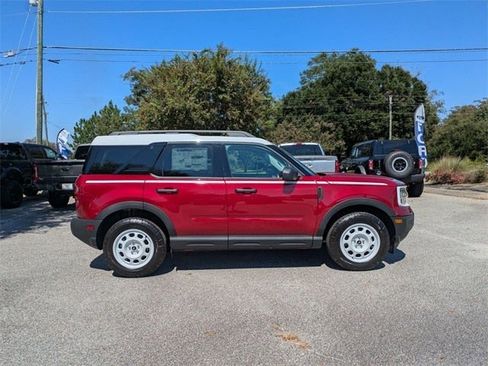 New 2025 Ford Bronco Sport Heritage AWD/4WD image 2