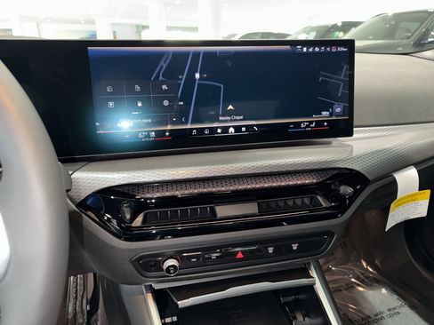 New 2026 BMW 330i Sedan w/ M Sport Package RWD image 18