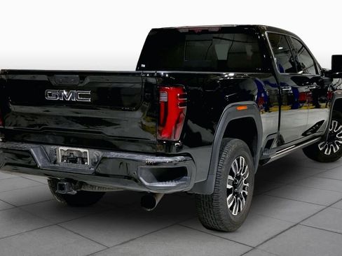 Used 2024 GMC Sierra 2500 Denali Ultimate AWD/4WD image 13